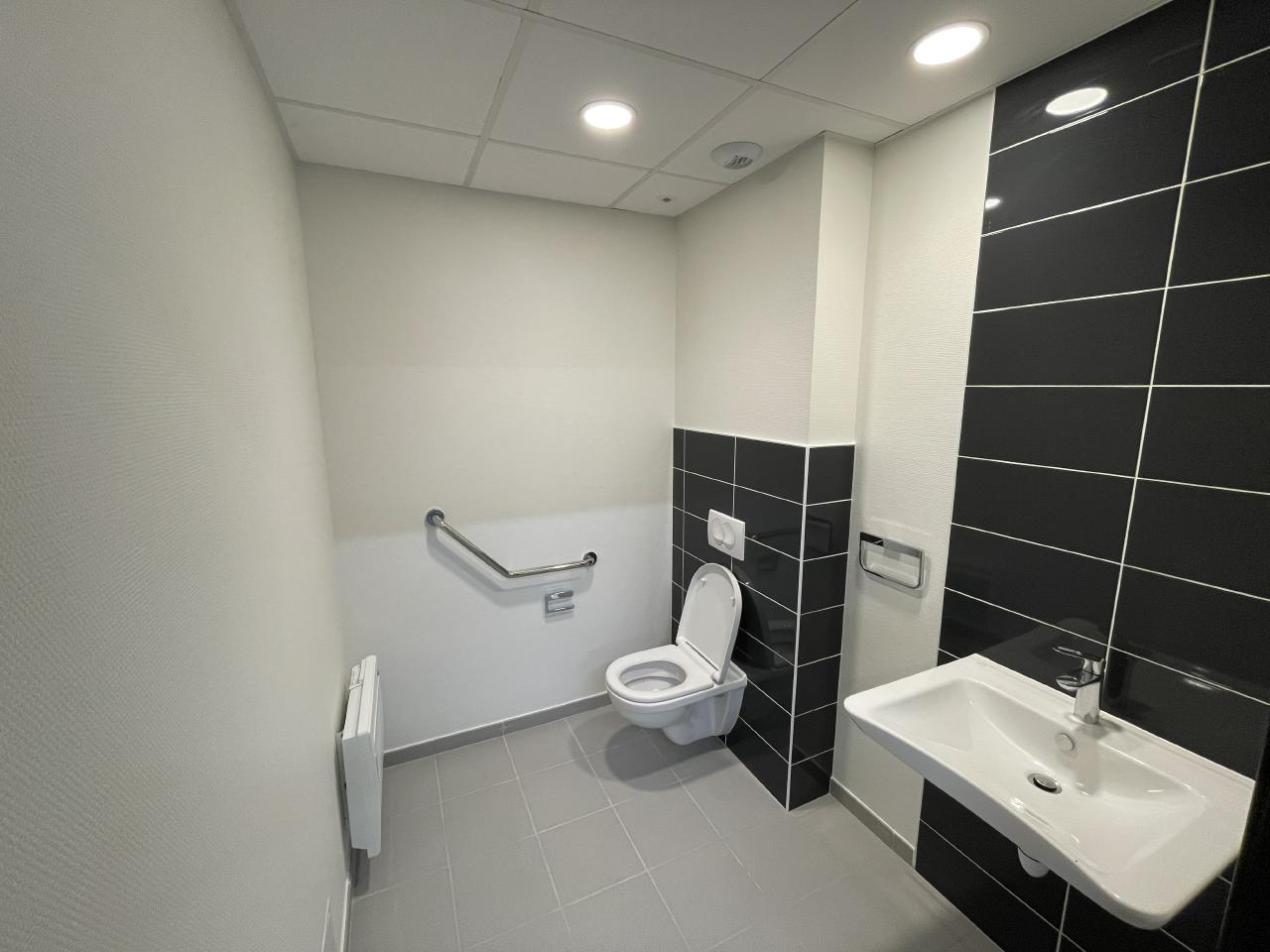 Local d'activité Chalon-sur-Saône 1449m² Location local d'activité Chalon-sur-Saône Saône-et-Loire OLACT2117340 12